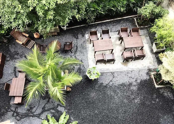 Yim Yam & Garden Albergue