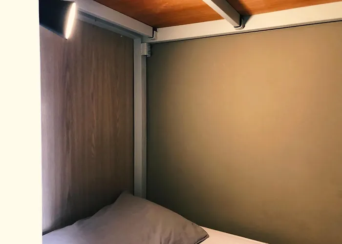 Yim Yam & Garden Albergue *